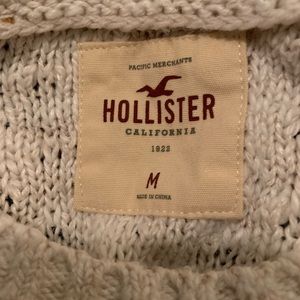 Hollister Sweaters - Hollister Cold Shoulder Sweater Hollister Sweaters - Hollister Cold Shoulder Sweater